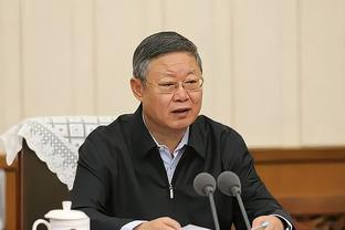 经纪人：奥斯梅恩夏窗会去沙特，给克瓦拉茨赫利亚10亿他也不去